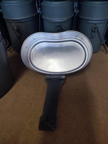 Kochgeschirr, Grau (Alter?, Mit Lackmängel, Innen Optisch Ungebraucht), Je Set