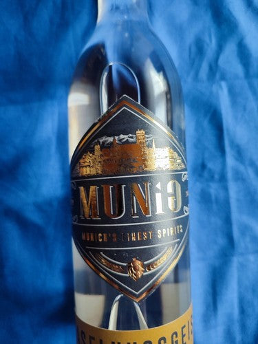 MUNig Finest Spirits Haselnussgeist, á 0,5 L (43% Vol)