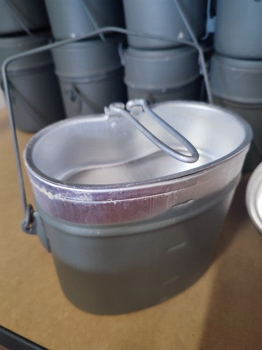 Kochgeschirr, Grau (Alter?, Mit Lackmängel, Innen Optisch Ungebraucht), Je Set