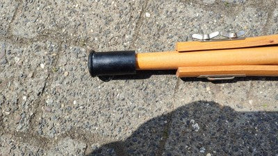 2 x Bundeswehr Krücke, Holz; Länge 119 cm, mit Gummifuss