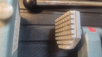 Bundeswehr Kartoffelschneider, zum Anschrauben an einen Tisch (Pommesmaker) 1960er?