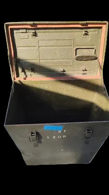 Bundeswehr Kiste Dekontausstattung ( n u r A b h o l u n g)