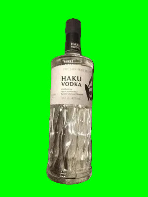 Haku Vodka, The Japanese Craft Vodka (40 % vol.;  á 0,7 l)
