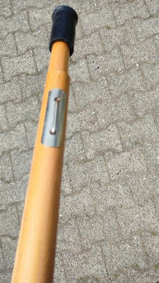 2 x Bundeswehr Krücke, Holz; Länge 119 cm, mit Gummifuss