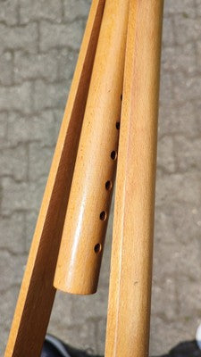 2 x Bundeswehr Krücke, Holz; Länge 119 cm, mit Gummifuss