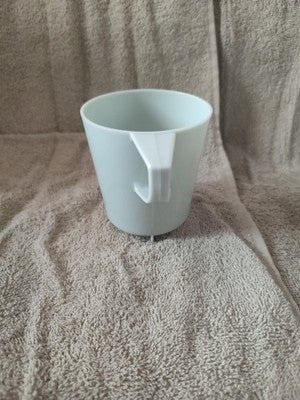 Bundeswehr, je 3 Kaffeetassen, hohe Variante aus 60 er Jahre, Amper-Plastik