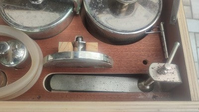 Impfbesteck, 6515-12-300-5677, ehemals Bundeswehr (deutliche Lagerspuren)