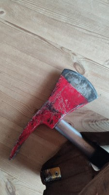 Feuerwehrbeil mit Tragetasche aus Bw Bestand, unterschiedliche Ausführungen