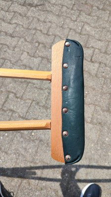 2 x Bundeswehr Krücke, Holz; Länge 119 cm, mit Gummifuss