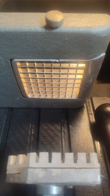 Bundeswehr Kartoffelschneider, zum Anschrauben an einen Tisch (Pommesmaker) 1960er?