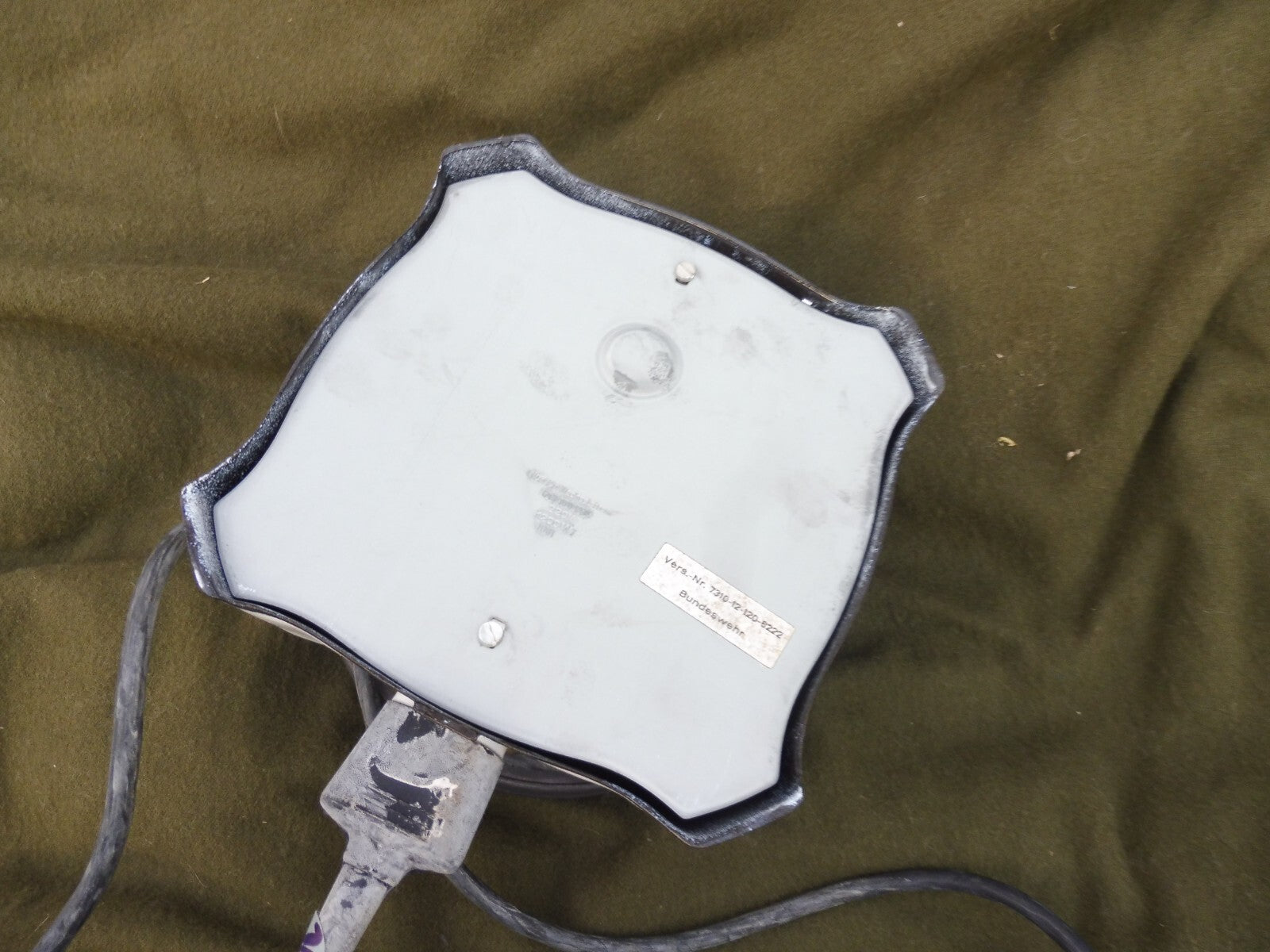 Bundeswehr alte AEG Einzelkochplatte, 1960 er Jahre, Bagalittanschluss, Deko