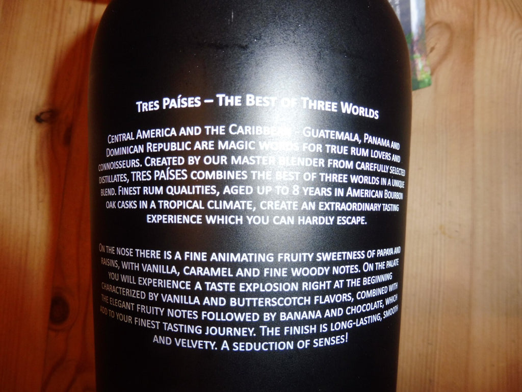 Tres Paises Premium Rum, á 0,7 L (40% Vol; 45,71 €/L)