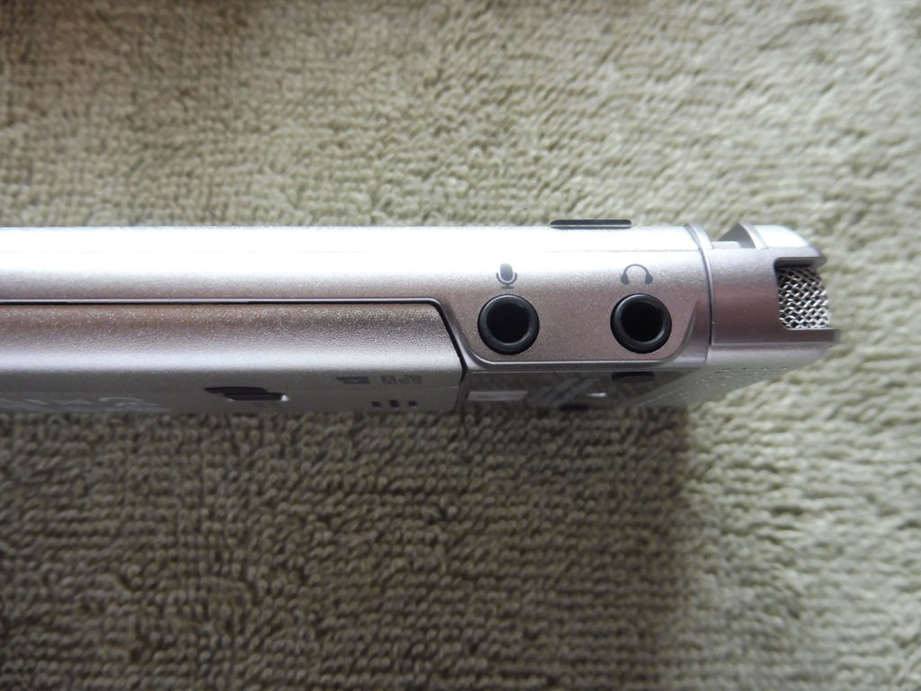 OLYMPUS DM-720 Digital Voice Recorder (ohne Batterien, siehe Beschreibung)