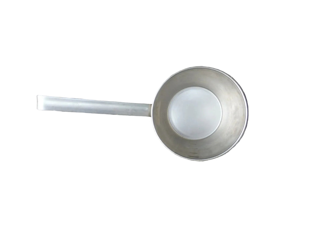 Bundeswehr Schöpfkelle, Meßbecher, 1 l (mit Unterteilung), 60er  (Mat.?)