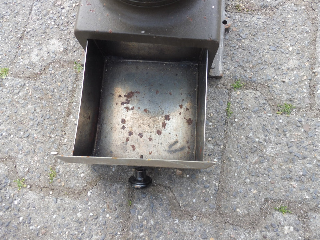 Bundeswehr Kaffeemühle von Trösser, Gusseisen/ Eisen; ca. 1960er, Beispielbilder