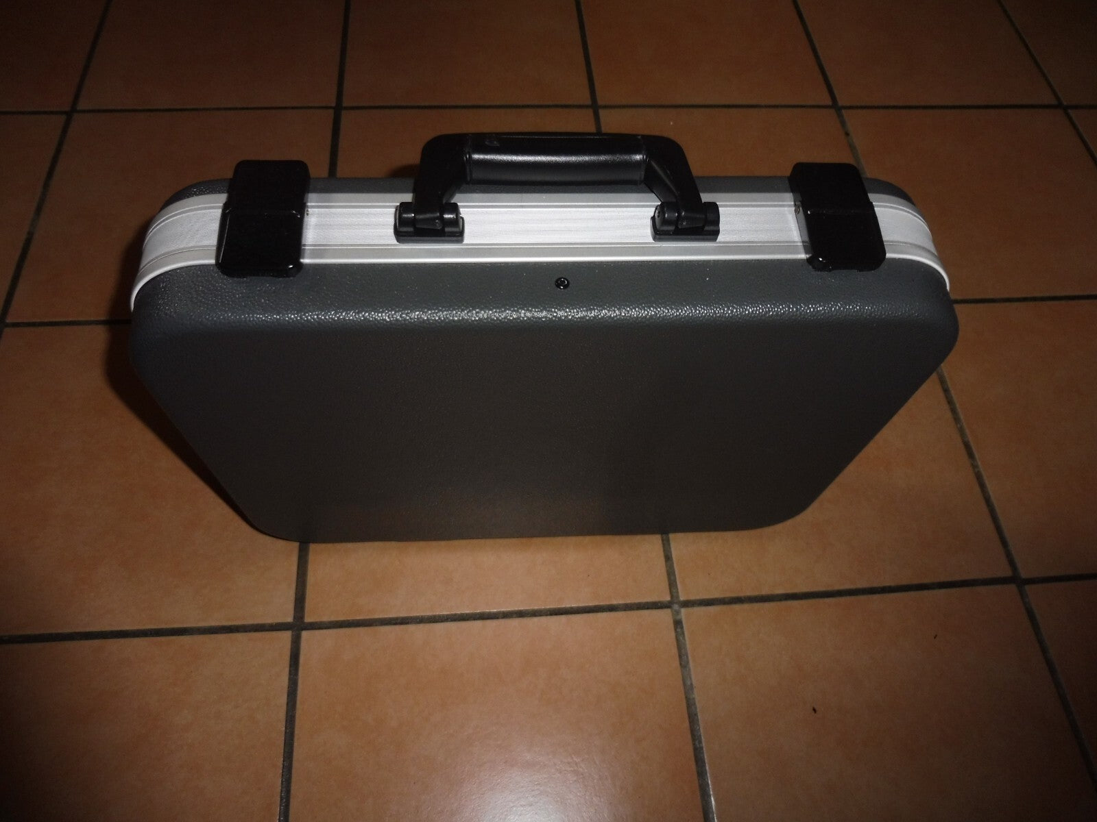 Bundeswehr Arztkoffer, klein/ Visitentasche  (ca. 44 x9 x 36 cm), ausgesondertet