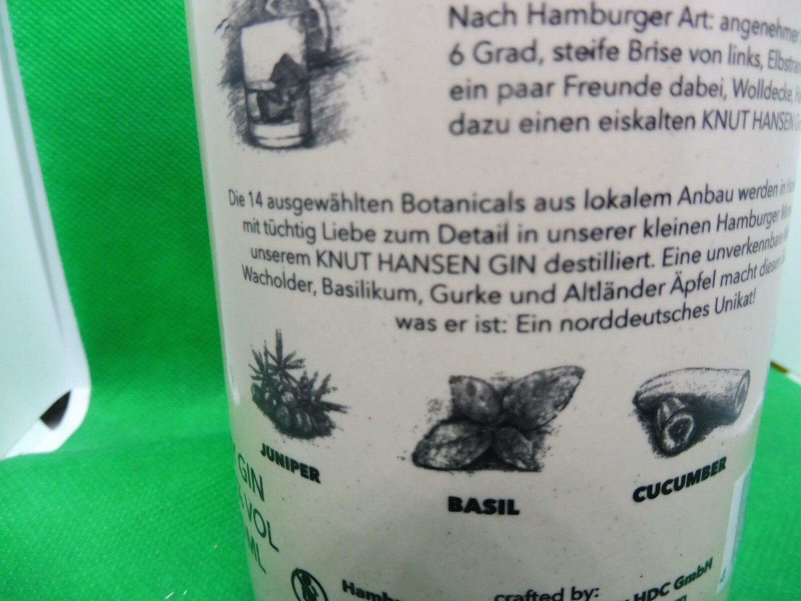 2 x Knut Hansen Dry Gin (55,00 €/l; 42% vol.;  je Flasche á 0,5 l)