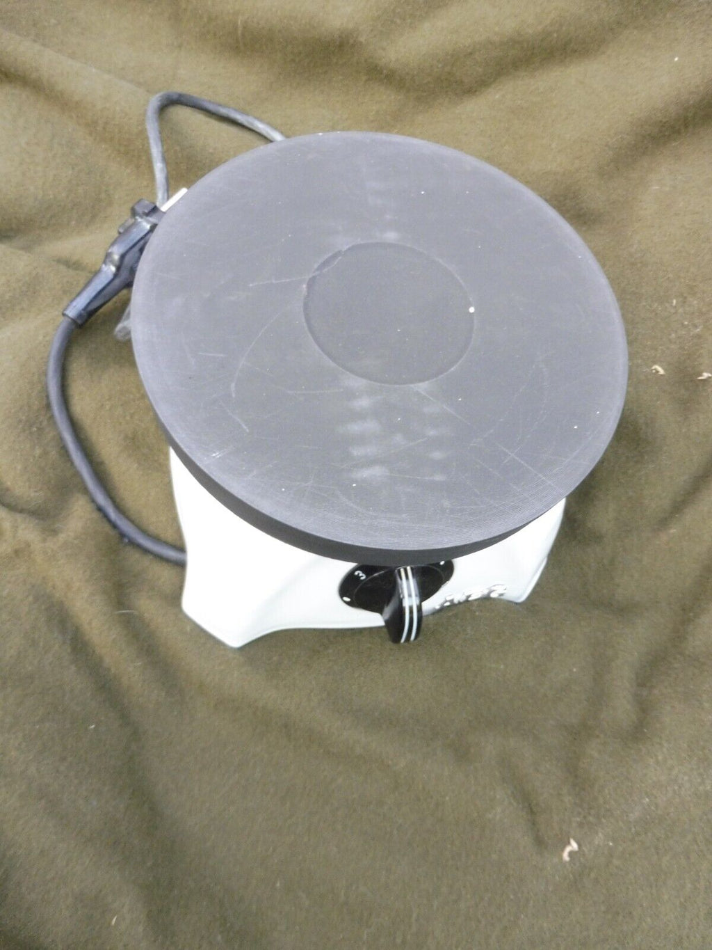 Bundeswehr alte AEG Einzelkochplatte, 1960 er Jahre, Bagalittanschluss, Deko