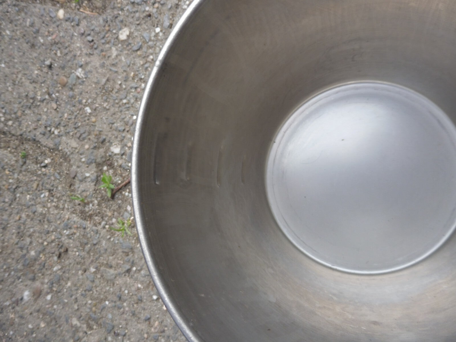 Bundeswehr Schöpfkelle, Meßbecher, 1 l (mit Unterteilung), 60er  (Mat.?)