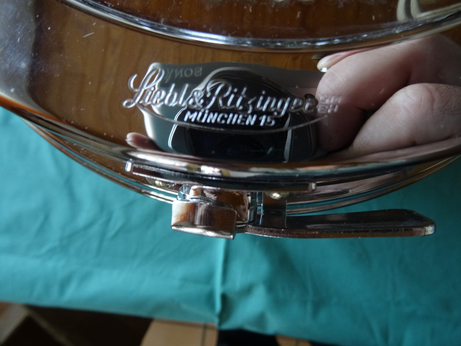 Bundeswehr Verbandstofftrommel, 1960er;  ideale Brotbox, Brotkasten. Brotdose