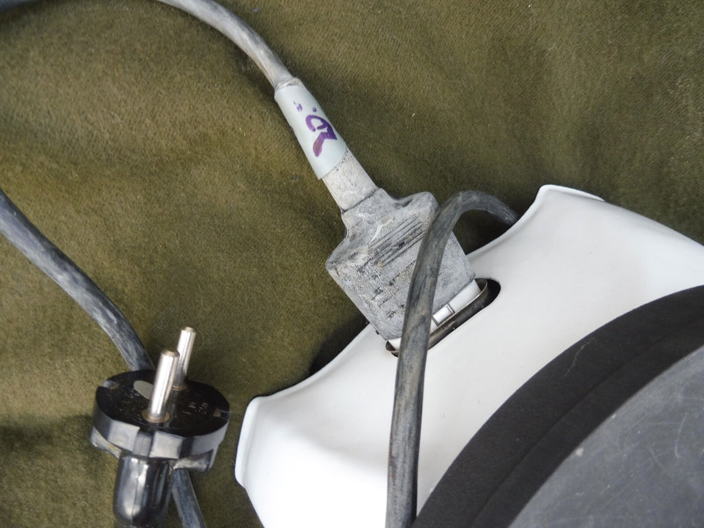 Bundeswehr alte AEG Einzelkochplatte, 1960 er Jahre, Bagalittanschluss, Deko