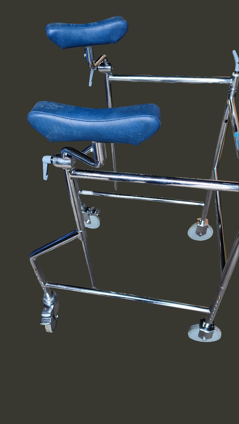 Bundeswehr Gehgestell, Fahrbar ohne Umverpackung, ca. 1975, n u r A b h o l u n g