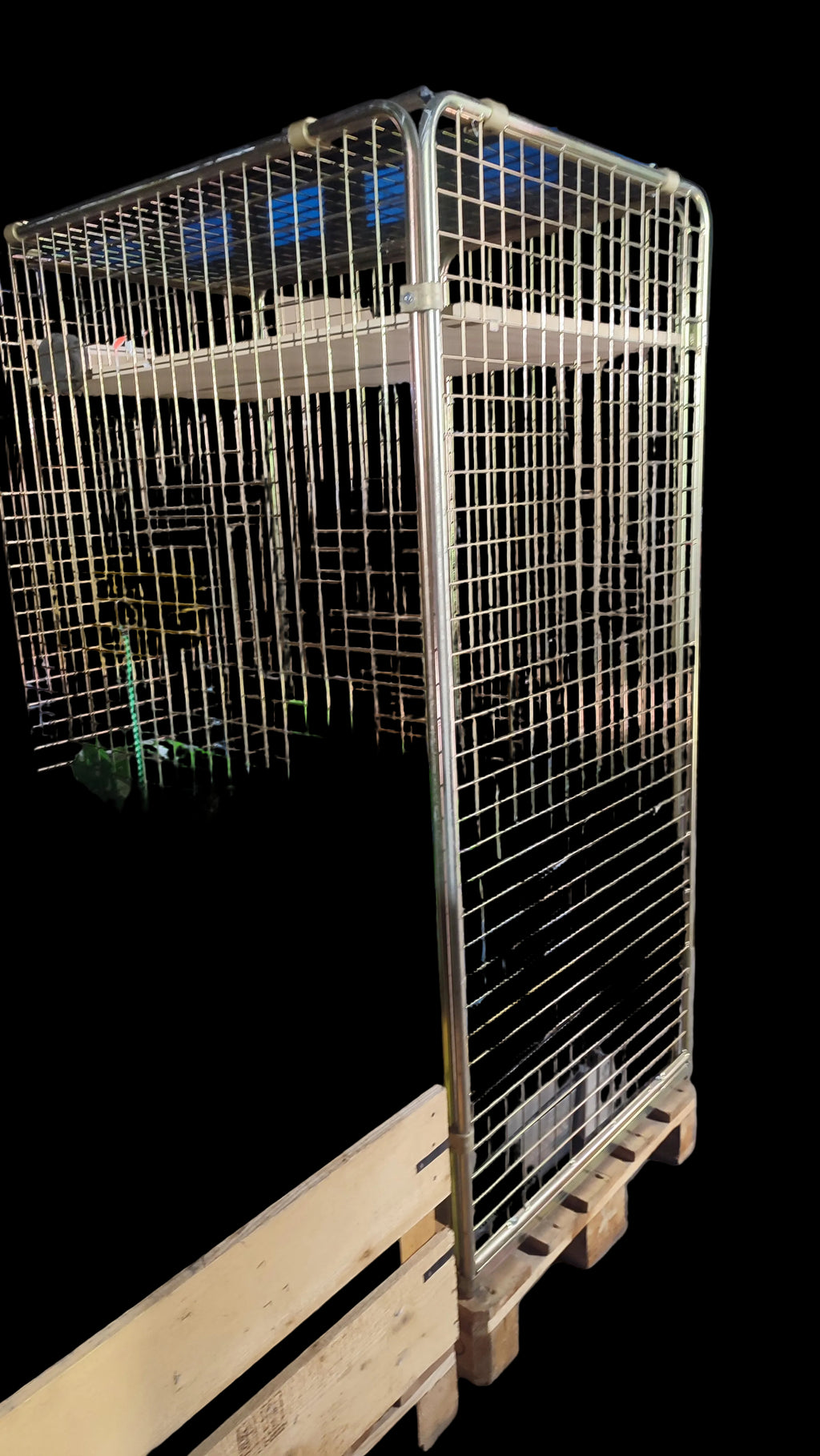 Gitterbox ohne Inhalt und ohne Palette: kein Versand n u r A b h o l u n g !