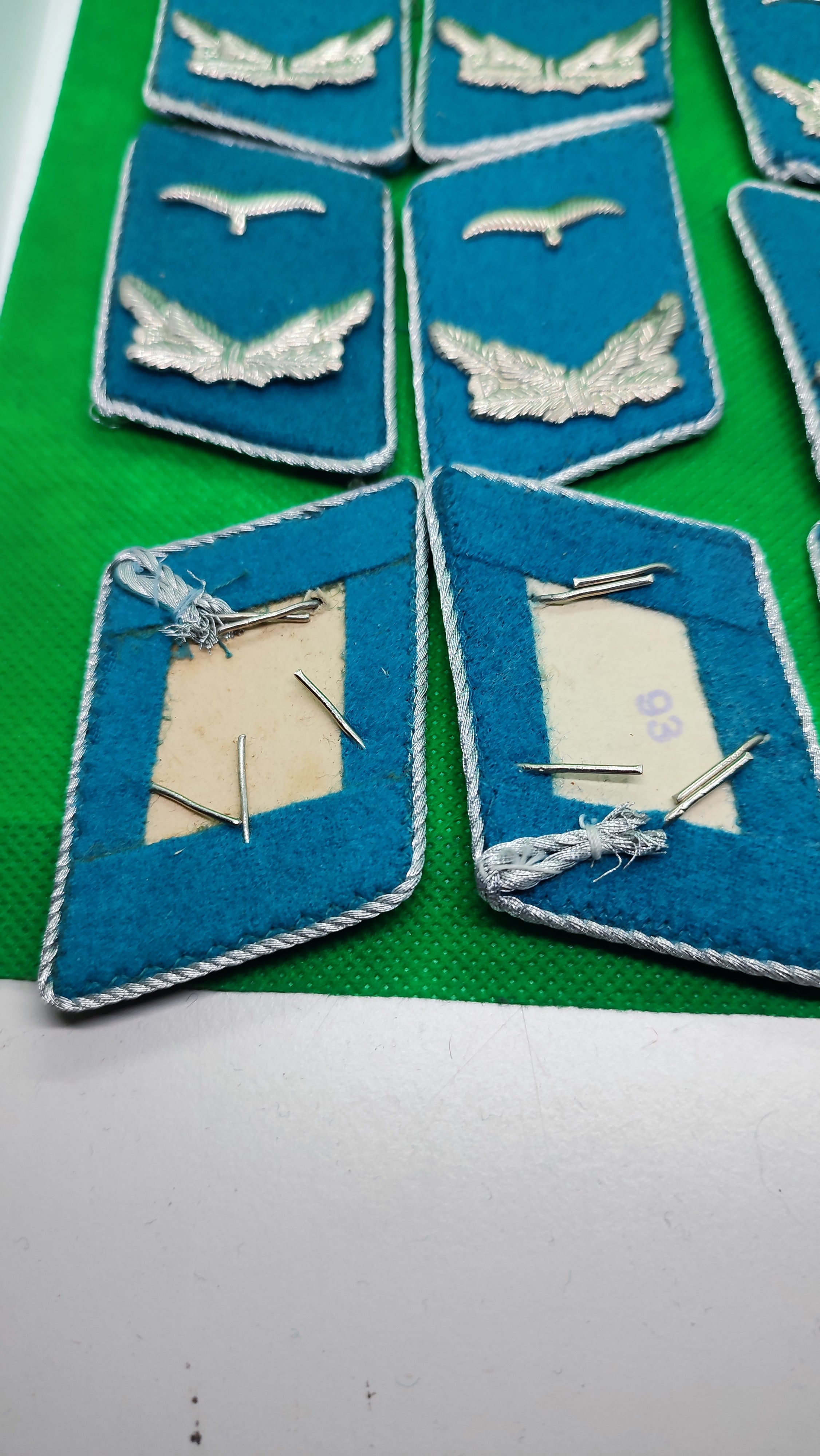 NVA (DDR) Kragenspiegel Luftstreitkräfte (LSK) Fähnriche, Offiziere bis Hauptmann, je Paar