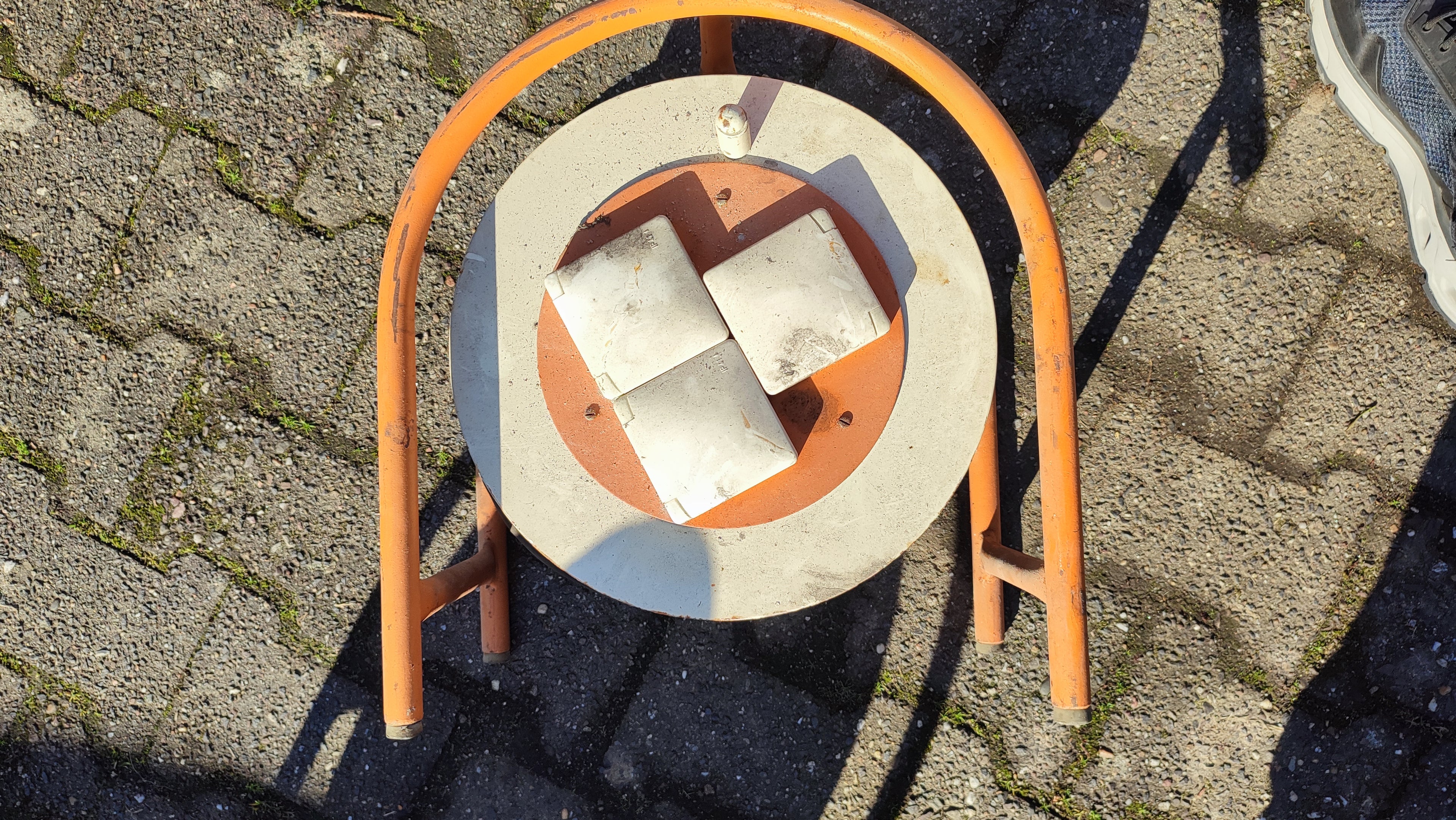 DDR; Kabeltrommel, ca. 40 m, Stromfix Multi W, 1970 er Jahre, Sammlergegenstand