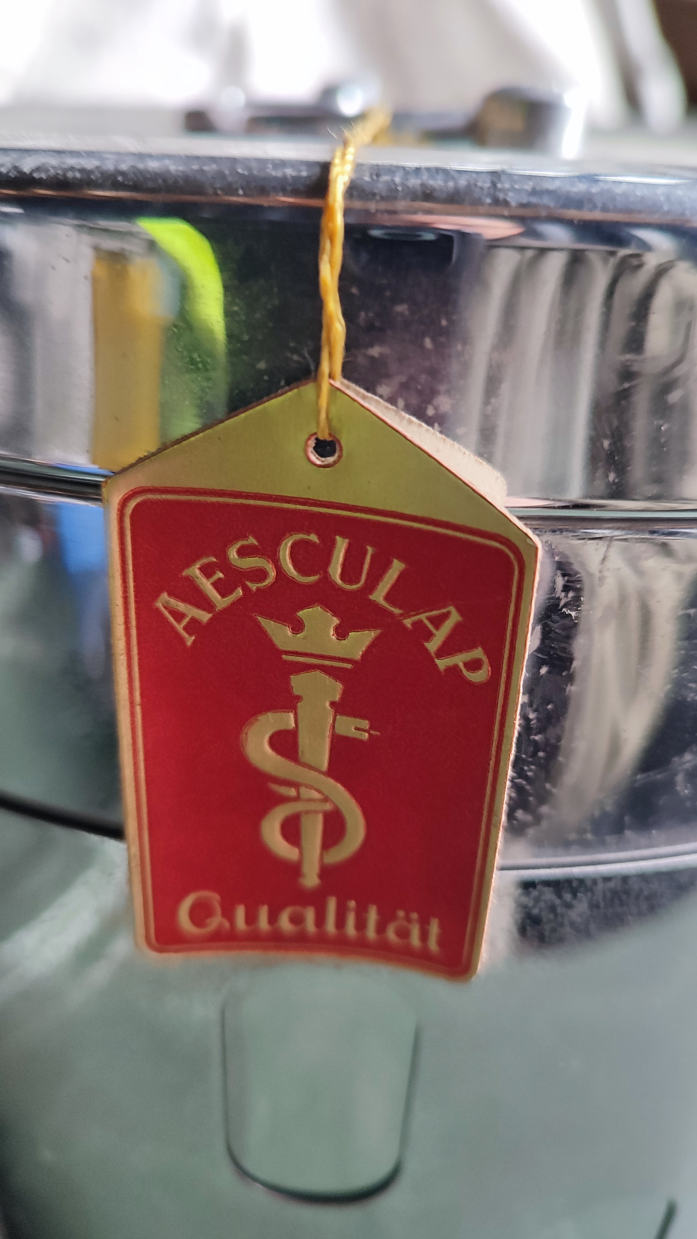 Bundeswehr  runde Steribox, Aesculap, 1960er Jahre, je Stück