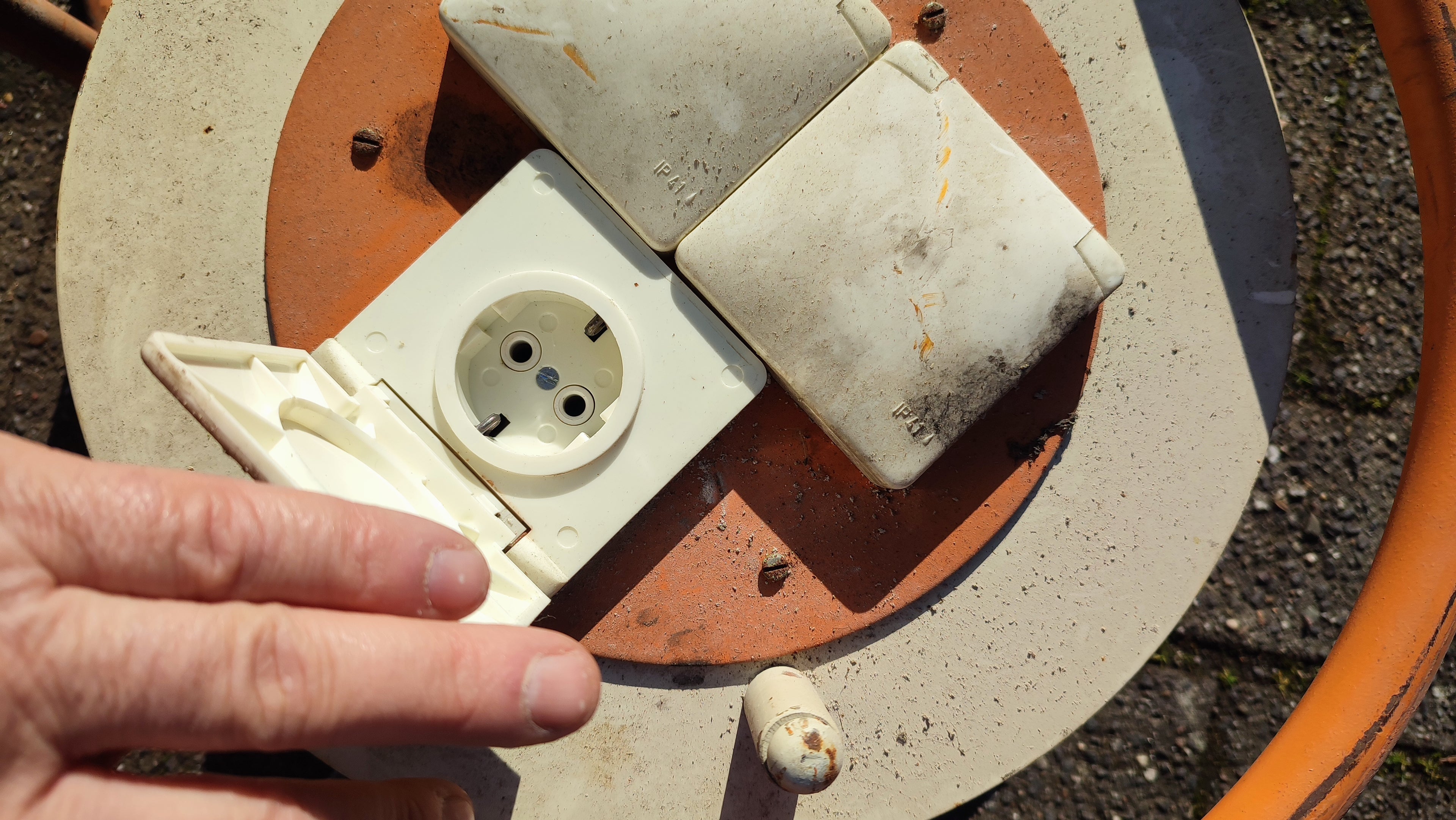 DDR; Kabeltrommel, ca. 40 m, Stromfix Multi W, 1970 er Jahre, Sammlergegenstand