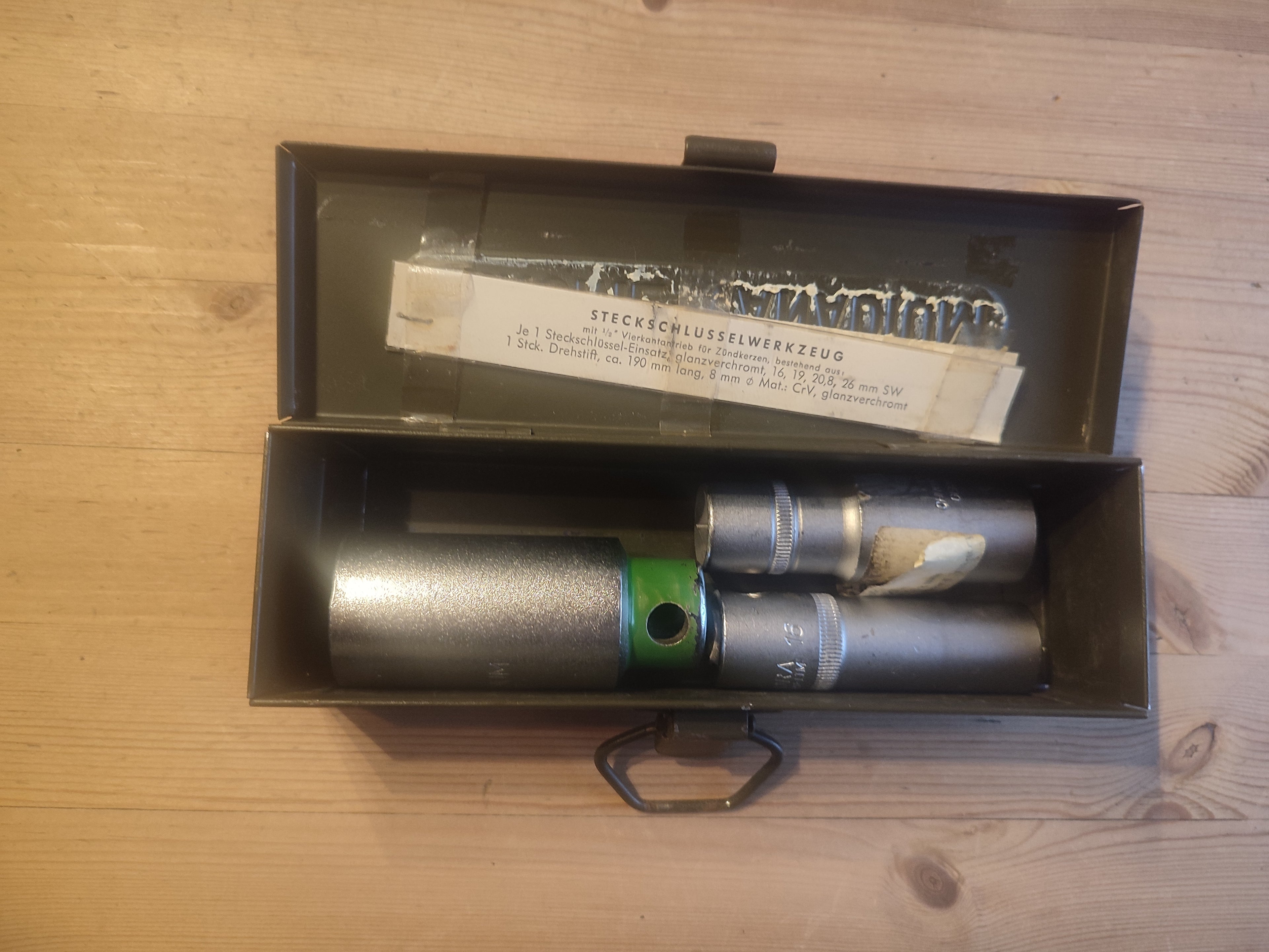 Bundeswehr Zündkerzen/ Steckschlüsselsatz 16; 20,8; 26. 3-teilig + Kasten