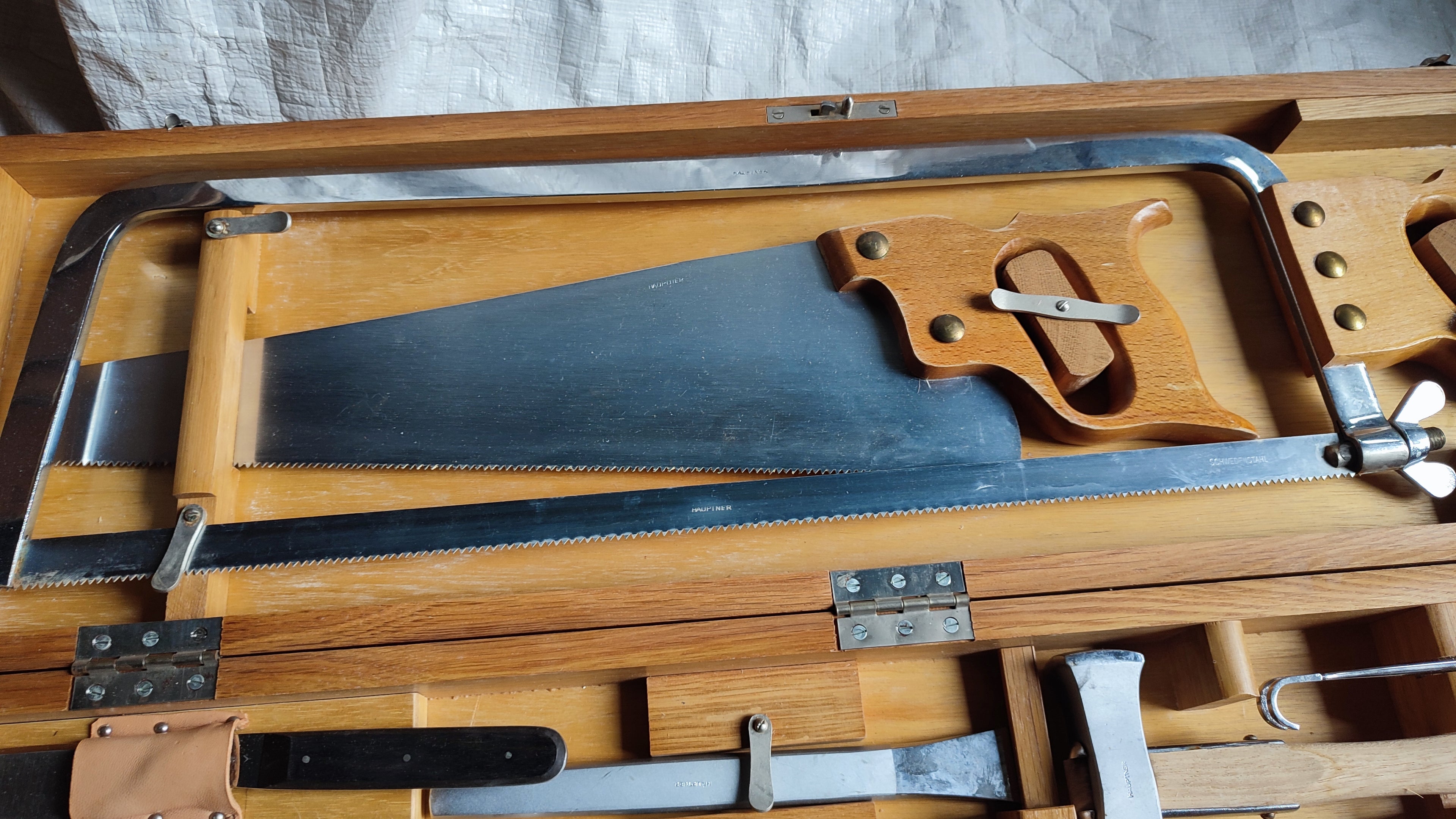 Bundeswehr Holzbox mit Teile Amputationsausstattung, ca. 1960-1970 er Jahre