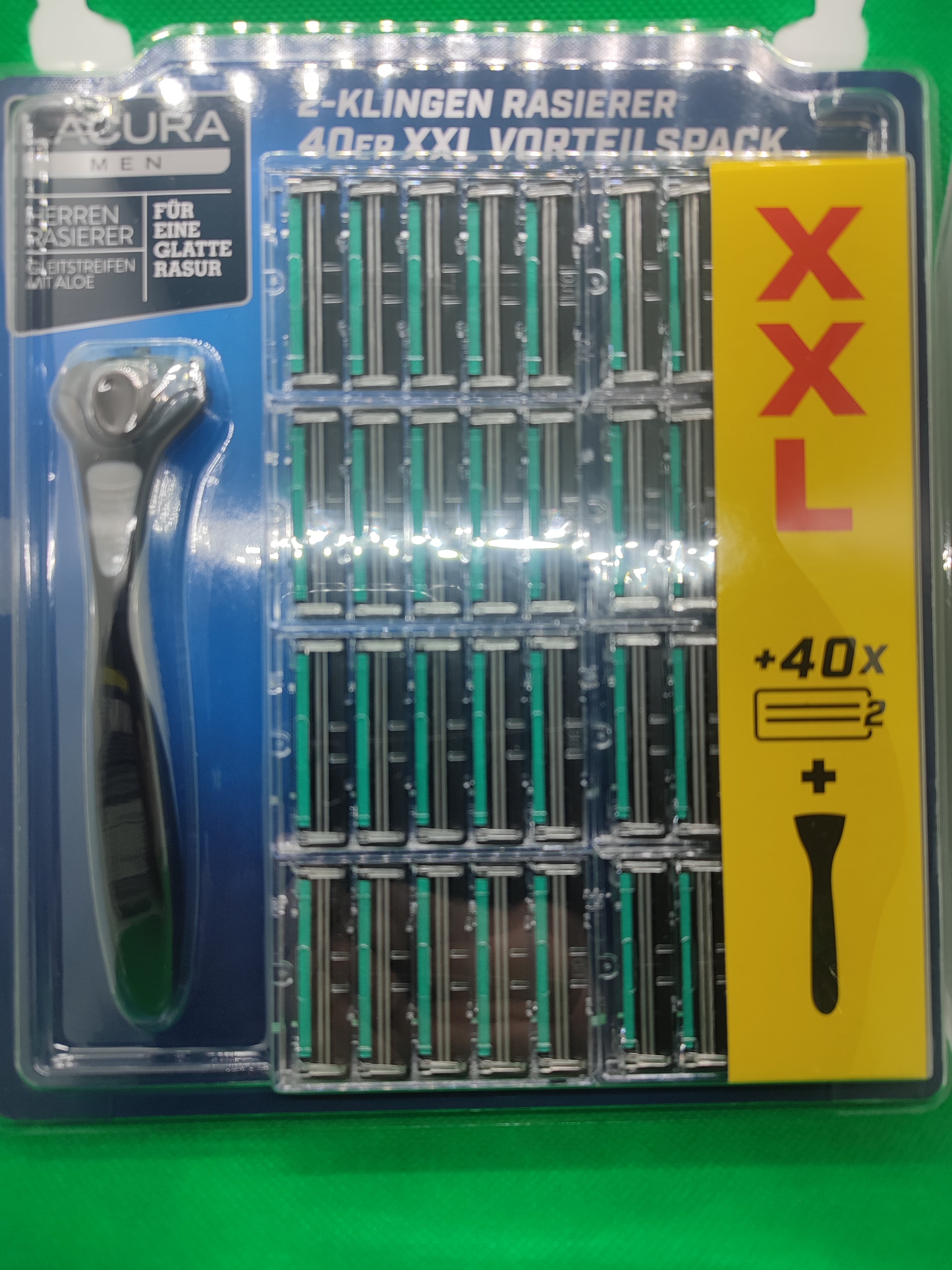 LACURA MEN XXL Herrenrasierer; 2-Klingen Rasierer, Griff + 40 Rasierklingen