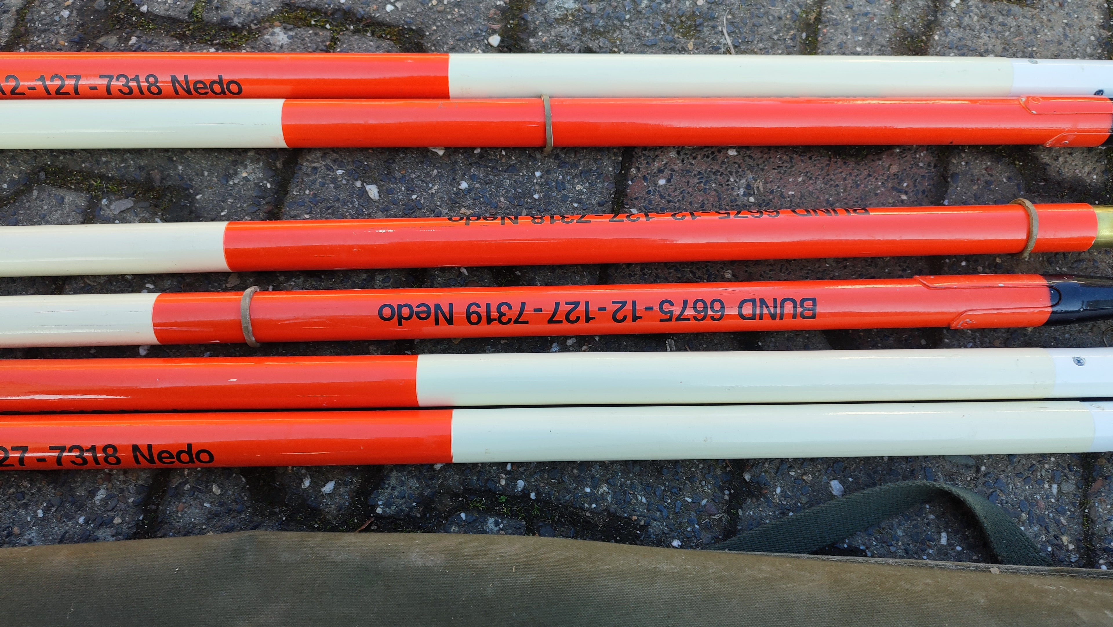 Bundeswehr Fluchtstabsatz in Tasche   aus Bunkerbestand