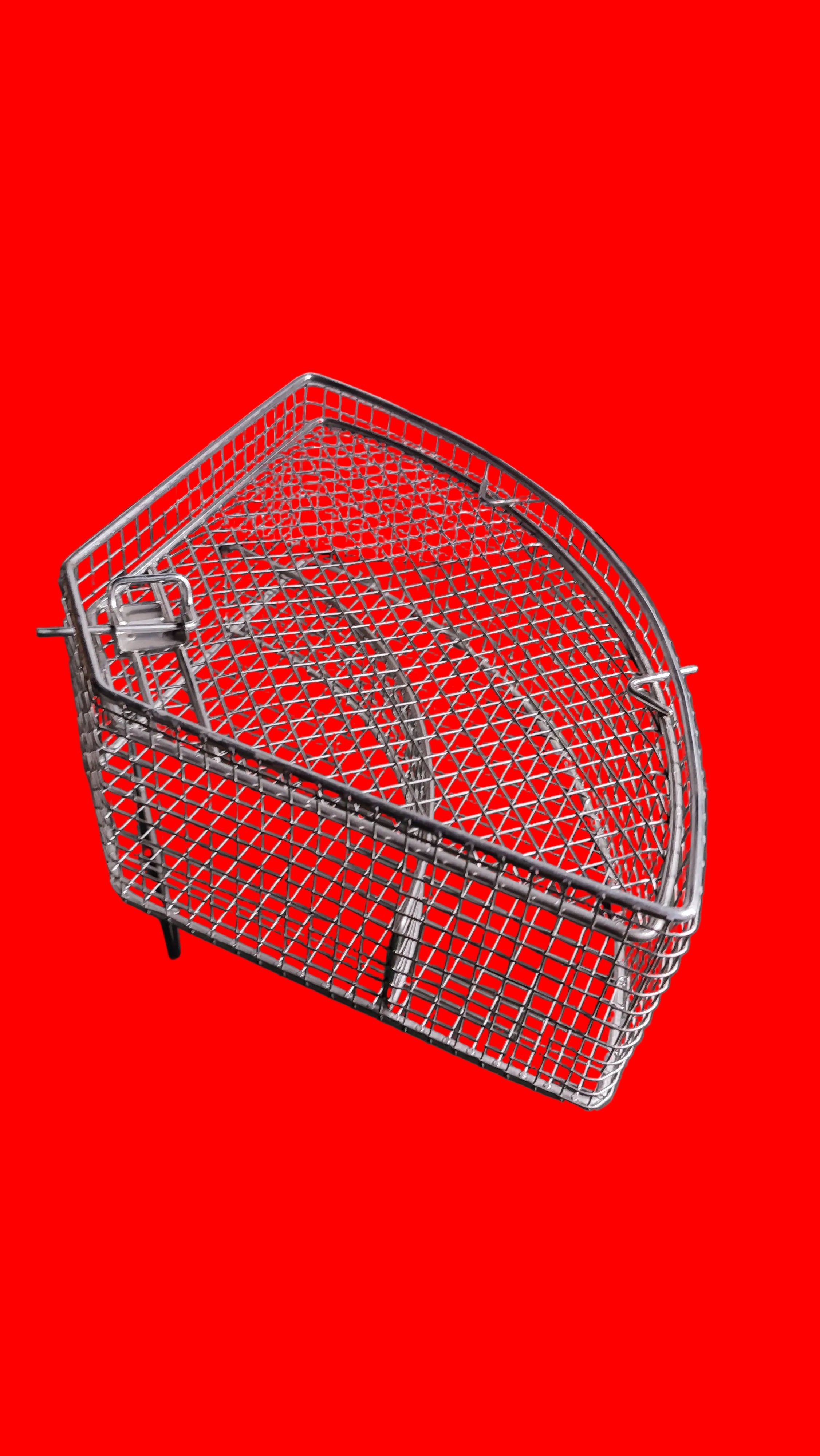 Bundeswehr 2 Drahtgitterkörbe z. Sterilisieren, 1x Halbhoch, 1x Hoch