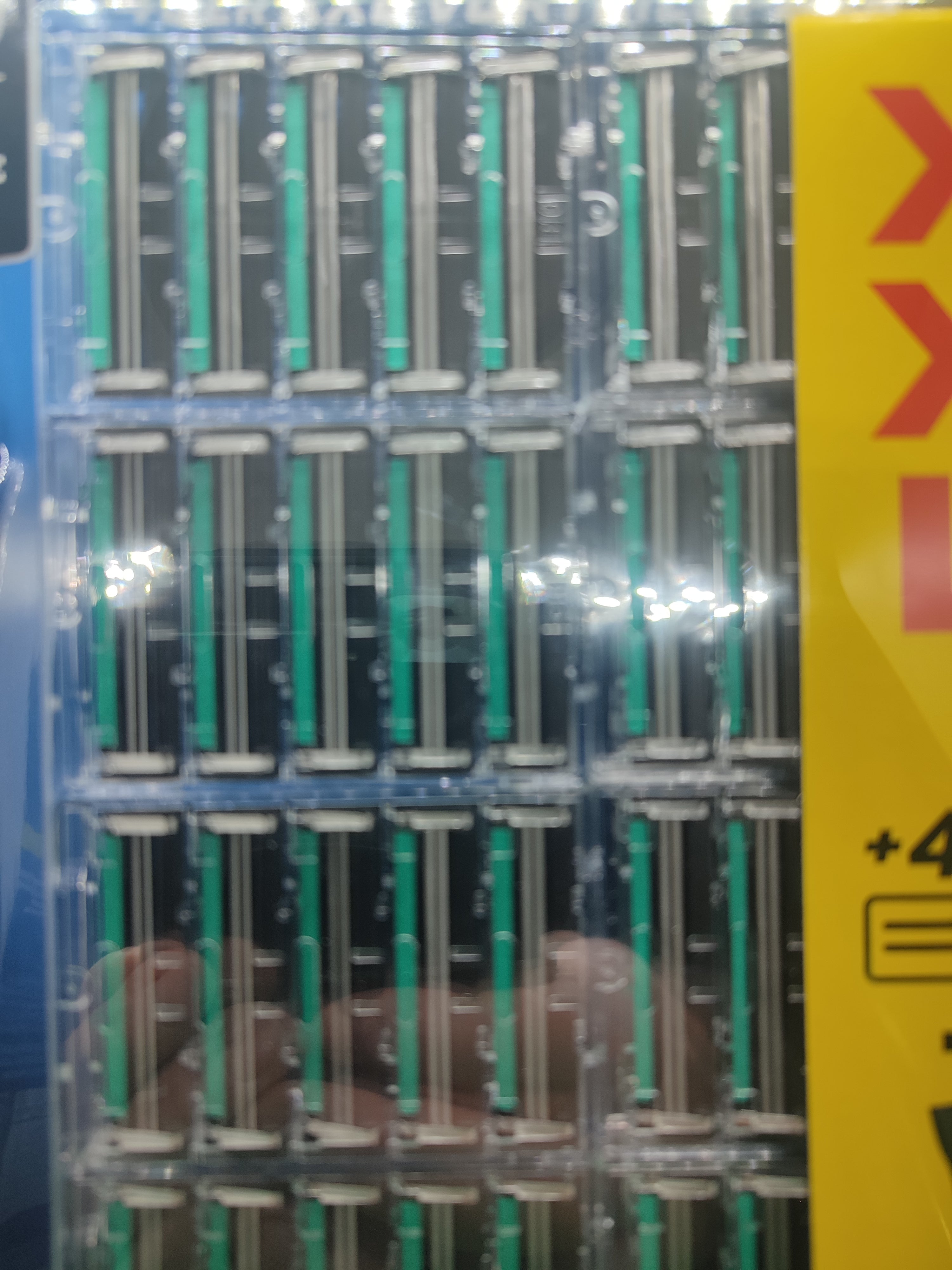 LACURA MEN XXL Herrenrasierer; 2-Klingen Rasierer, Griff + 40 Rasierklingen