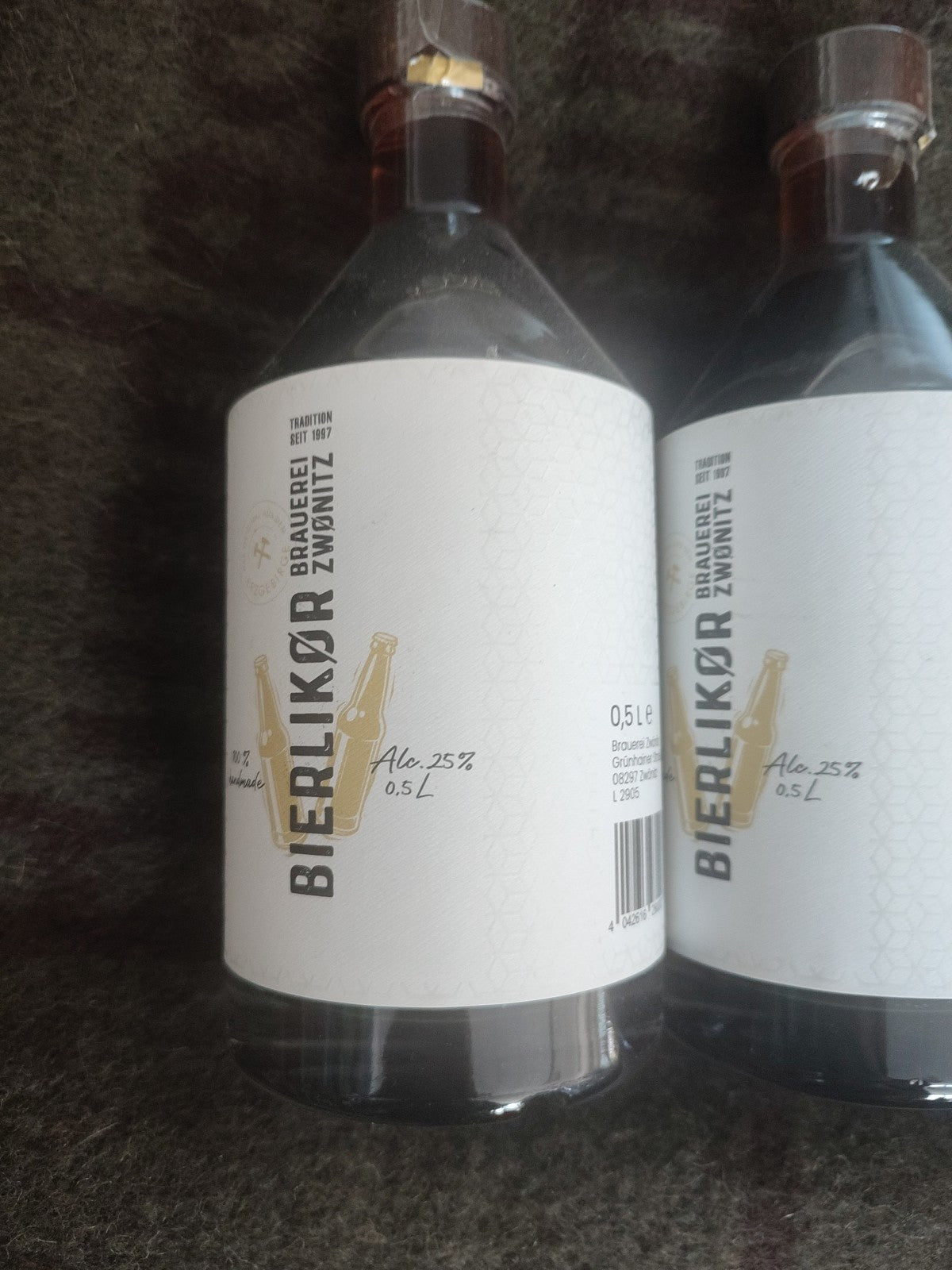 Bierlikör Brauerei Zwönitz (15% vol.;  je Flasche á 0,5 l)