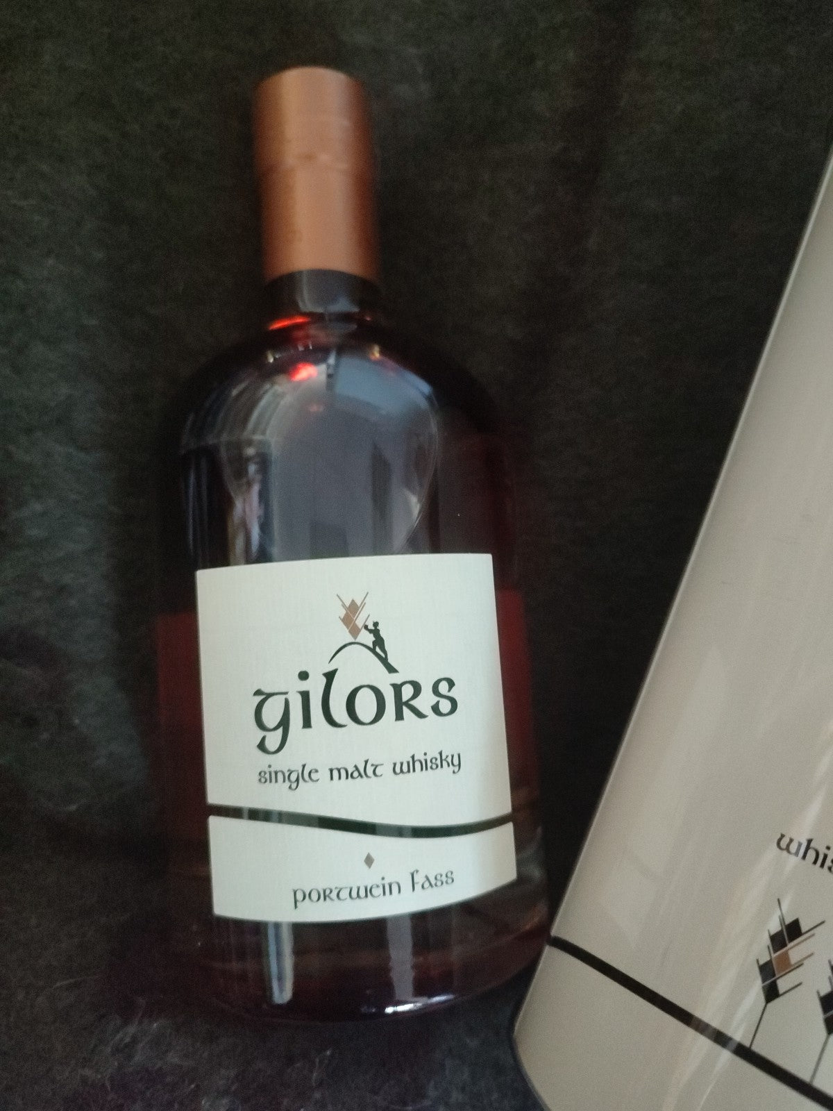 Gilors Single Malt Whisky (Portwein Fass), 42,8 % vol, 0,5 l