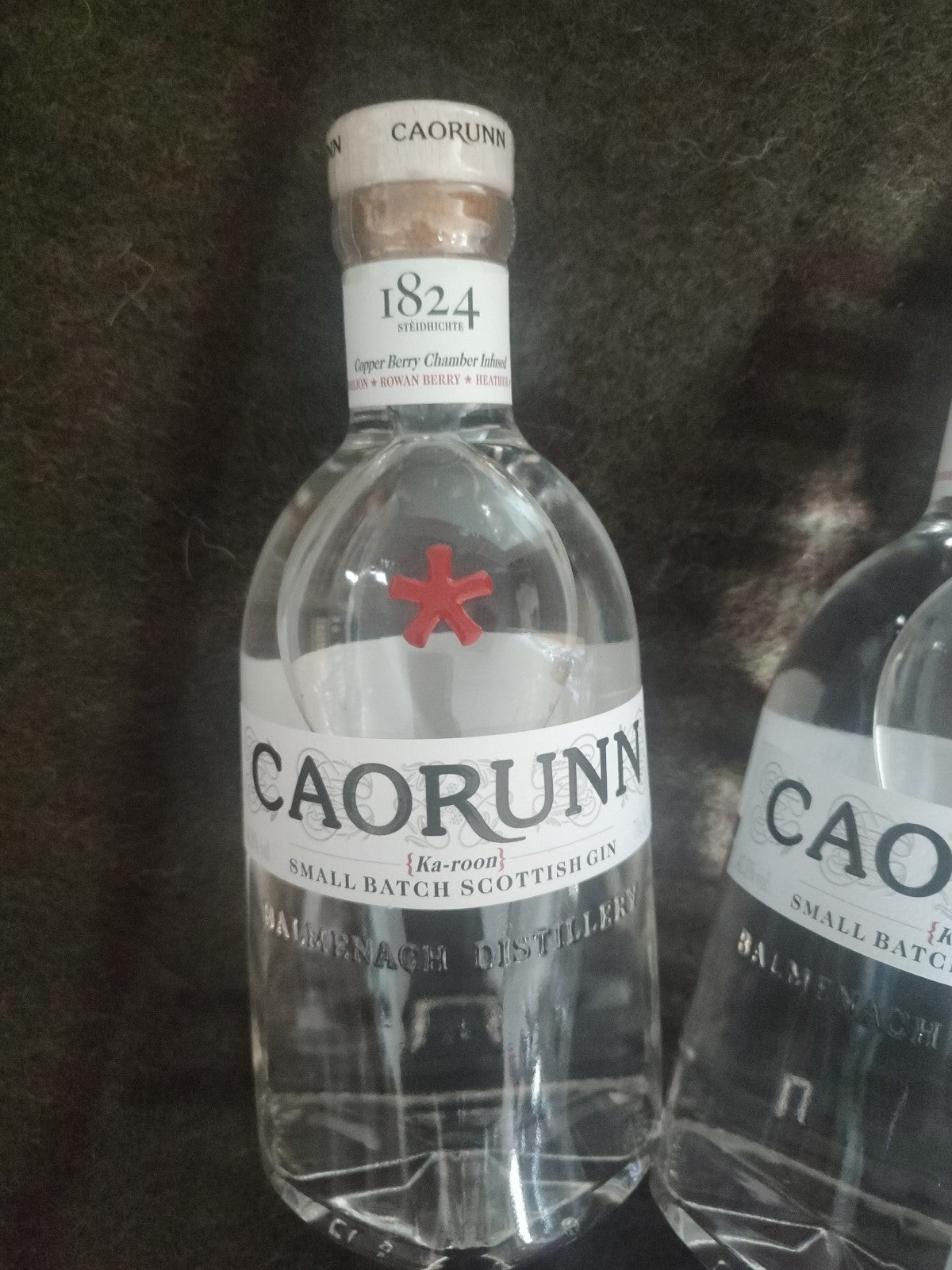 2x Caorunn Small Batch Scottish Gin Rowan Berry (41,8% vol.;  á 0,7 l)